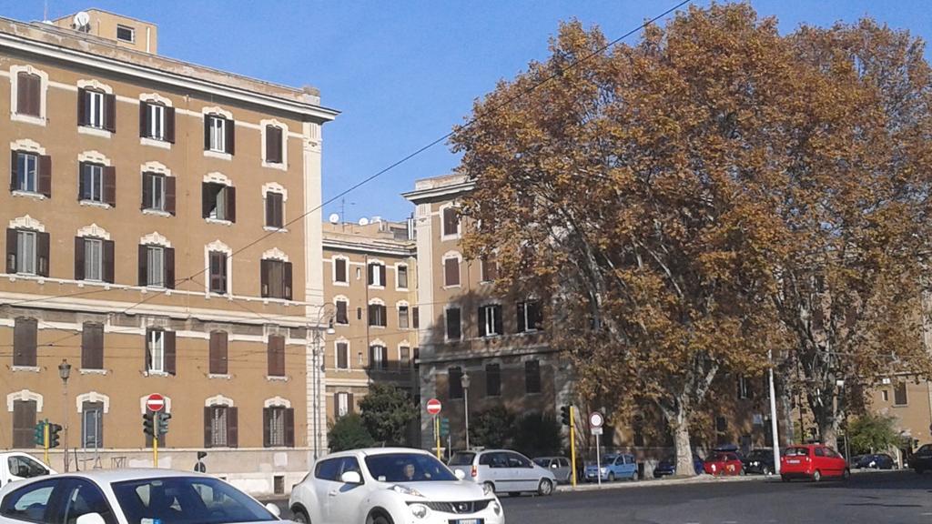 Bevilacqua Bed Roma Santa Croce Rome Exterior photo